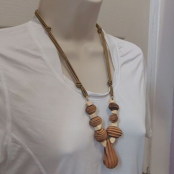 Chunky Wooden Beads Cord Statement Necklace Exotic Tribal Boho - Picture 3 of 5